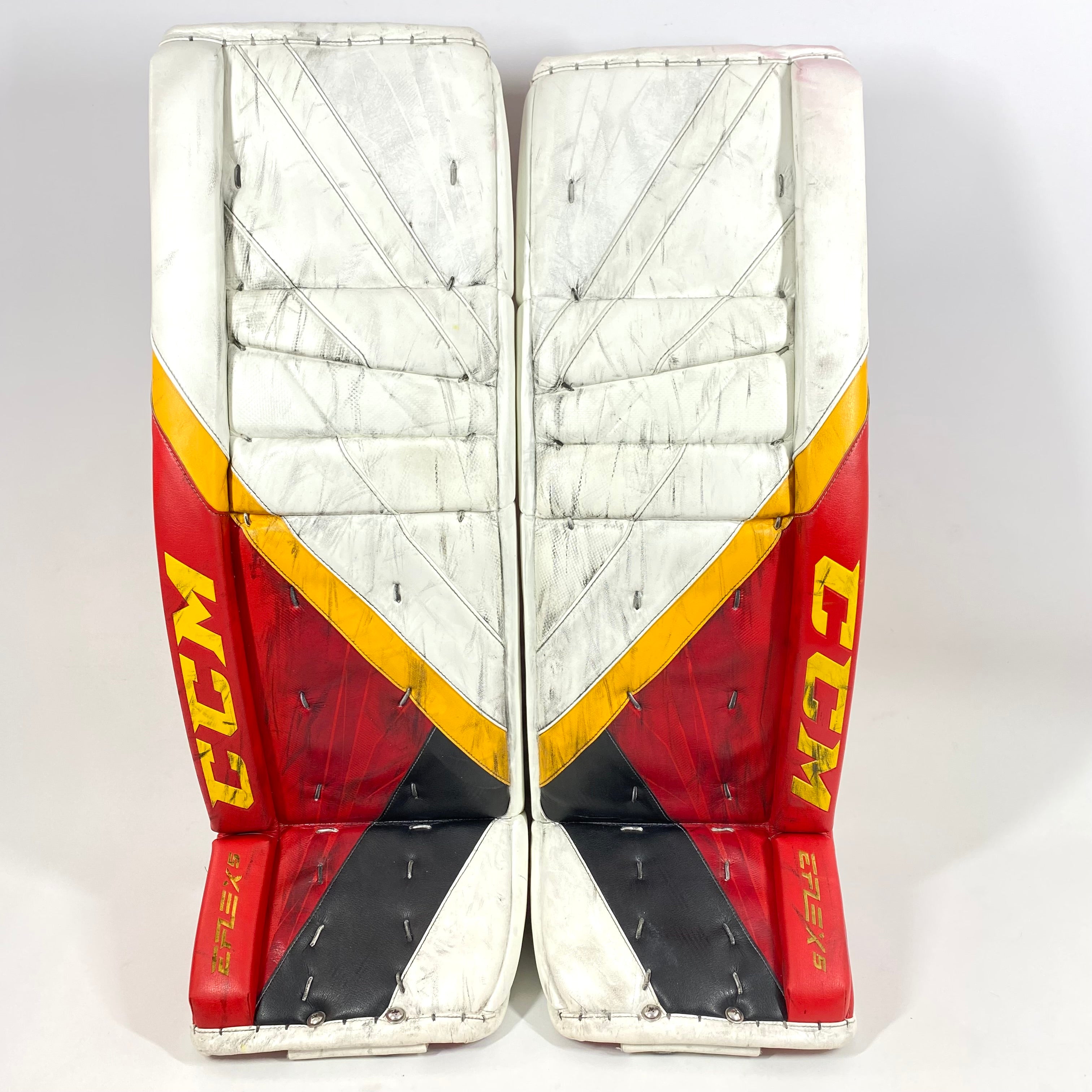 CCM Extreme Flex 5 - Ensemble complet de gardien de but senior Pro Stock d'occasion - Droitier (blanc/noir/rouge/jaune)